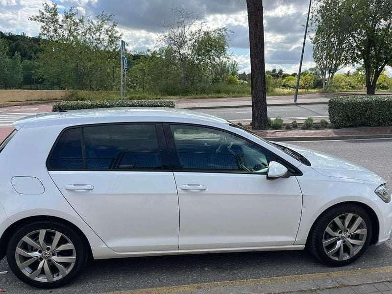 Usado VW Golf VII Sport 150 CV (110 kW) 2019 Blanco Familiar