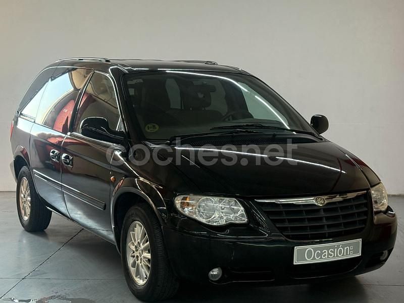 Usado Chrysler Voyager 140 CV (102 kW) 2003 Negro Monovolumen