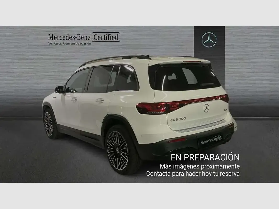 Usado Mercedes EQB300 167 kW (228 CV) 2022 SUV