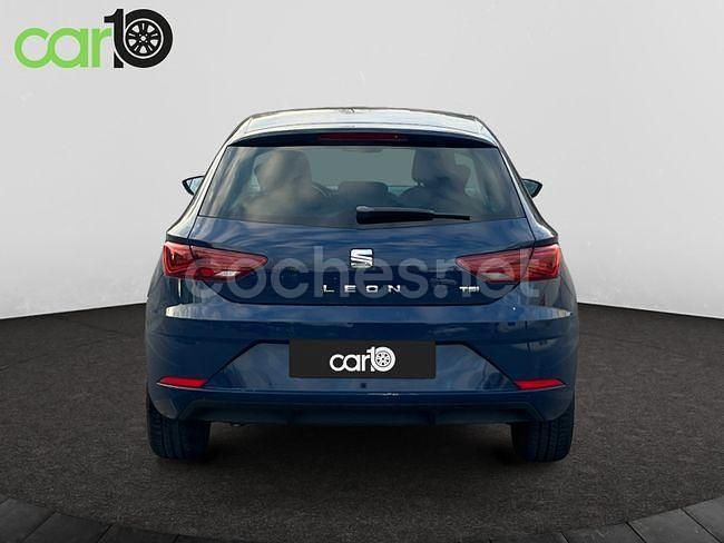 Usado Seat Leon Style 125 CV (91 kW) 2017 Azul Berlina