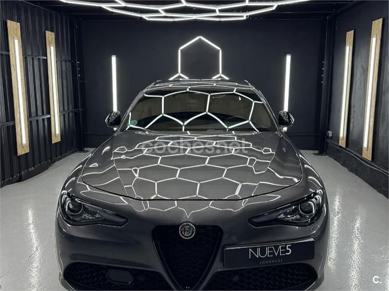 Usado Alfa Romeo Giulia Veloce 210 CV (154 kW) 2022 Negro Berlina