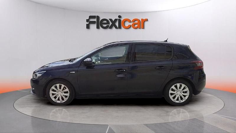 Usado Peugeot 308 Style 131 CV (96 kW) 2020 Violeta Berlina