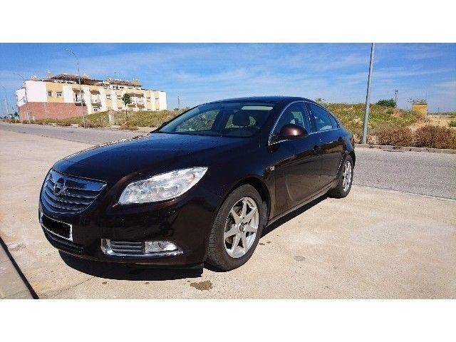 Opel insignia limousine