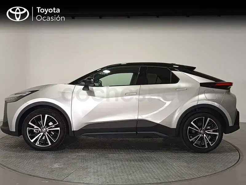 Usado Toyota C-HR 223 CV (164 kW) 2025 Gris / plata SUV