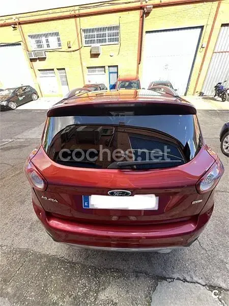 Usado Ford Kuga Trend 136 CV (100 kW) 2008 Rojo SUV