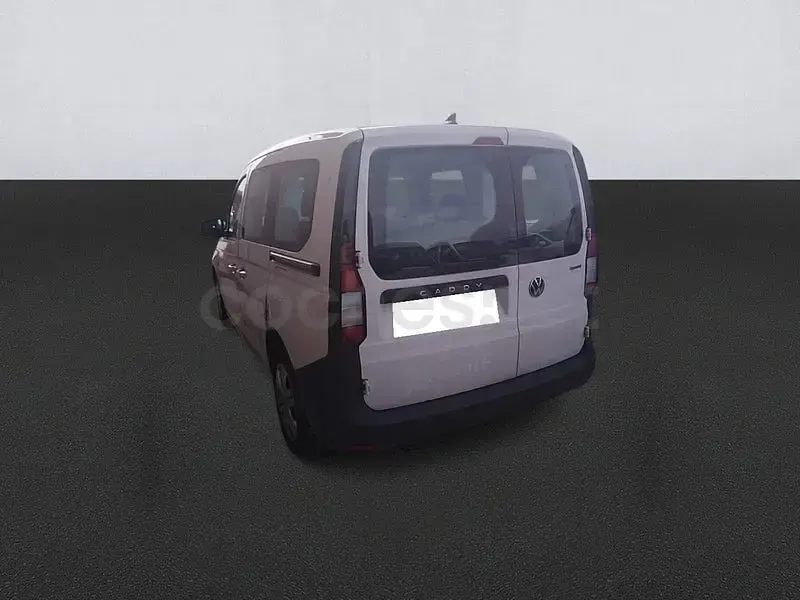 Usado VW Caddy 122 CV (89 kW) 2021 Blanco Monovolumen