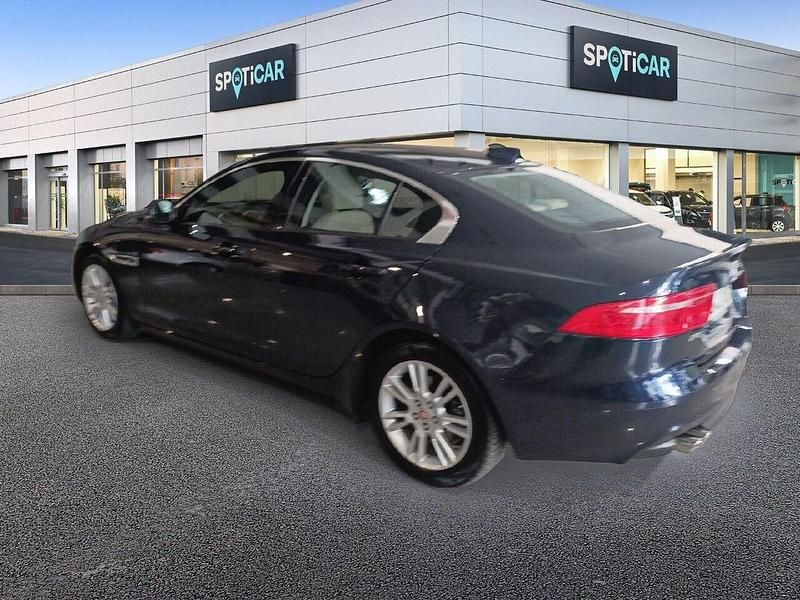 Usado Jaguar XE Pure 180 CV (132 kW) 2017 Azul Berlina