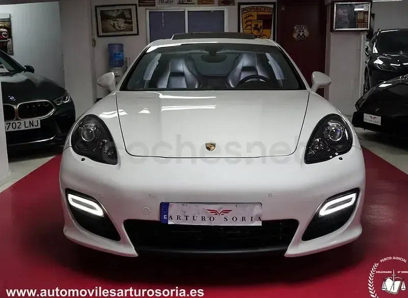 Usado Porsche Panamera Turbo 500 CV (367 kW) 2012 Blanco Berlina