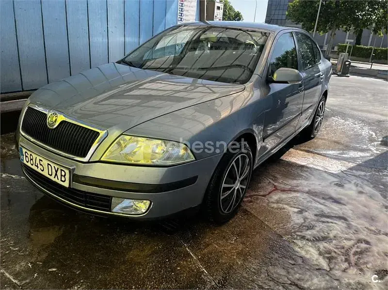 Usado Skoda Octavia Active 105 CV (77 kW) 2006 Azul Berlina
