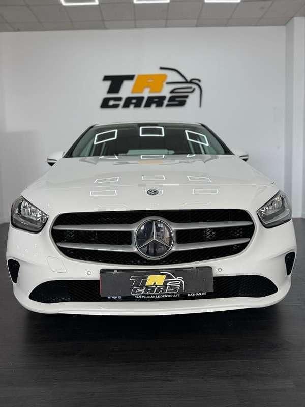 Usado Mercedes B180 116 CV (85 kW) 2019 Blanco Monovolumen