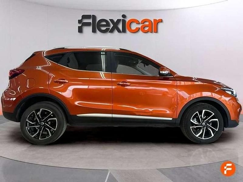 Usado MG ZS Luxury 111 CV (81 kW) 2023 Naranja SUV
