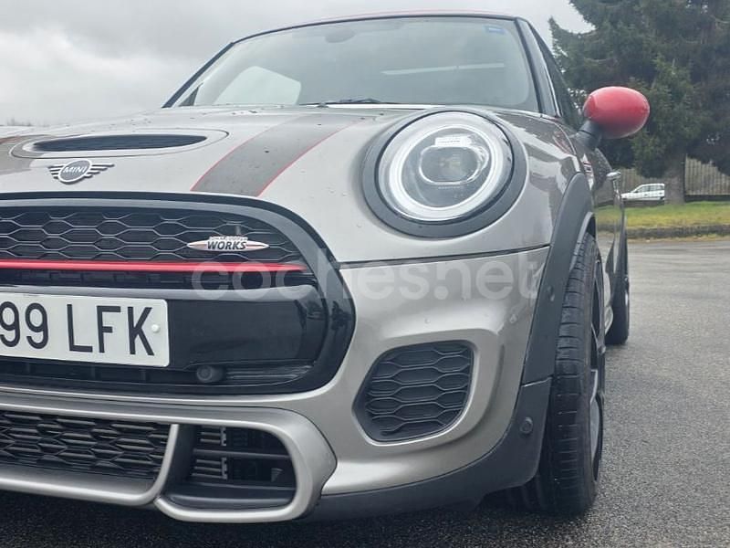 Usado Mini John Cooper Works 231 CV (169 kW) 2020 Gris / plata Utilitario