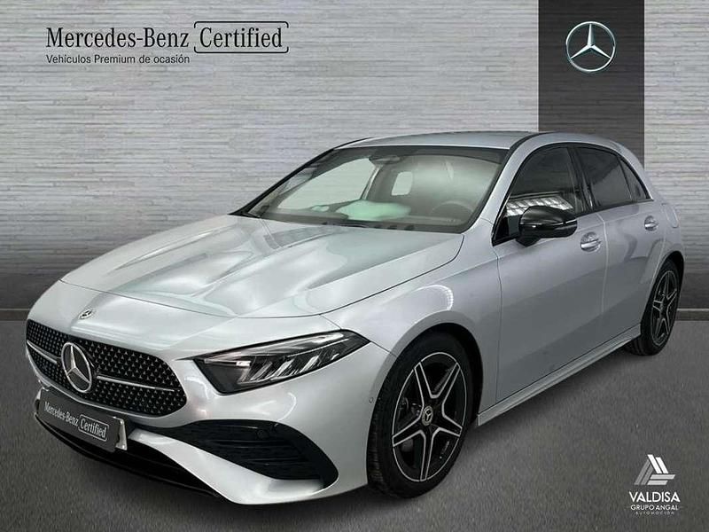 Usado 2025 Mercedes A200 Berlina | 35.660 € (Precio justo) - Imagen 1/4