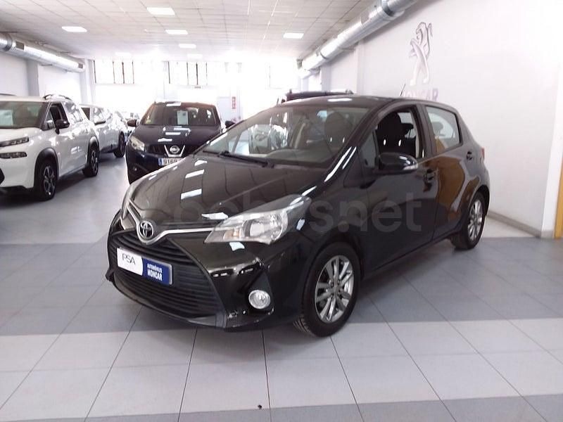 Usado Toyota Yaris Active 69 CV (50 kW) 2017 Negro Berlina