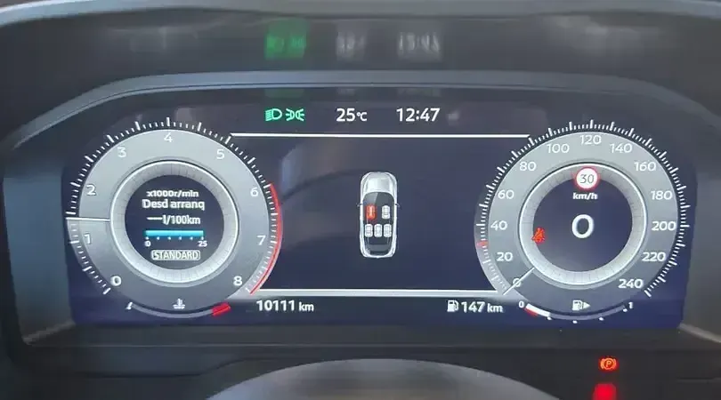 Usado Nissan Qashqai N-Connecta 140 CV (102 kW) 2025 Diamond silver (metalizado) SUV