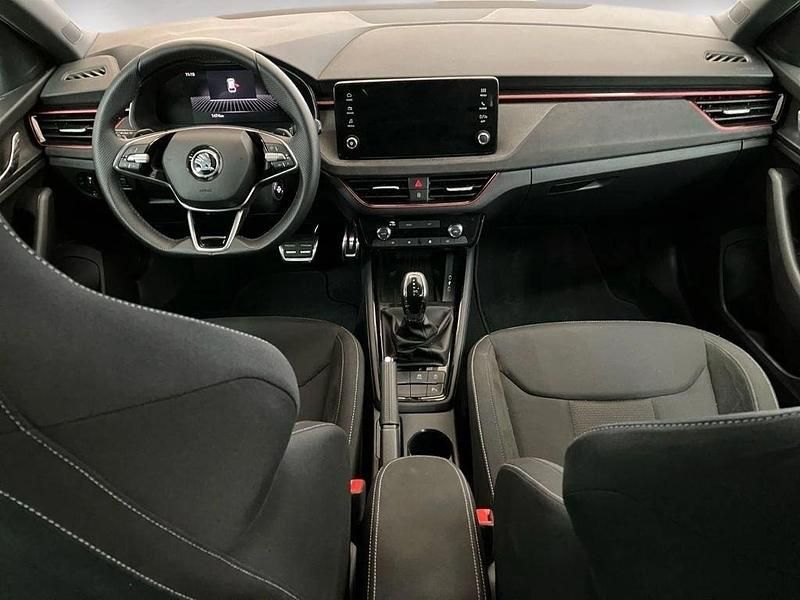 Usado Skoda Scala 116 CV (85 kW) 2024 Blanco Utilitario