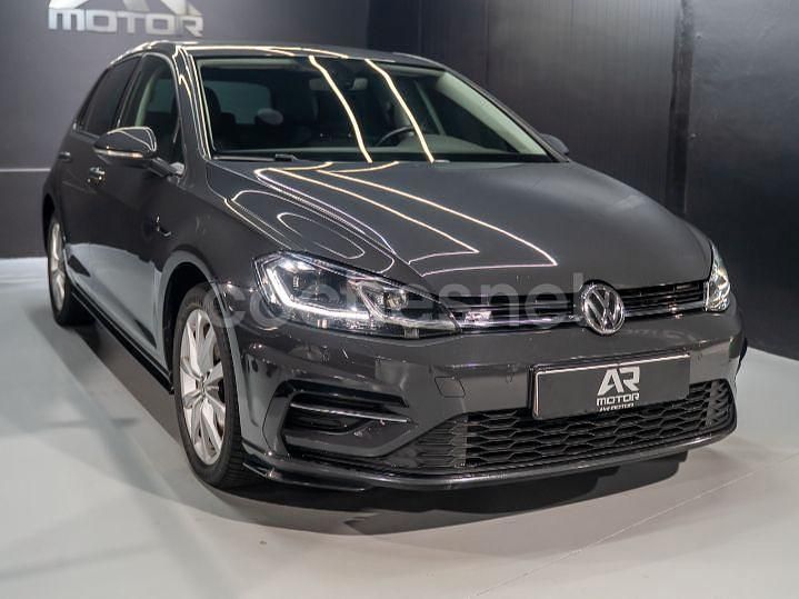 Gris / plata Usado 2019 VW Golf VII Sport Berlina | 22.990 € (Un poco caro) - Imagen 1/4