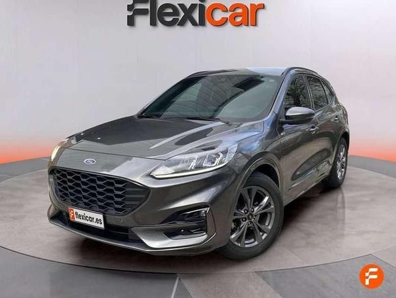 Usado Ford Kuga ST-Line 182 CV (133 kW) 2024 Gris SUV