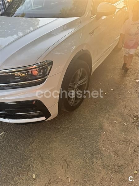Blanco Usado 2020 VW Tiguan Sportline SUV | 34.900 € (Un poco caro) - Imagen 1/4