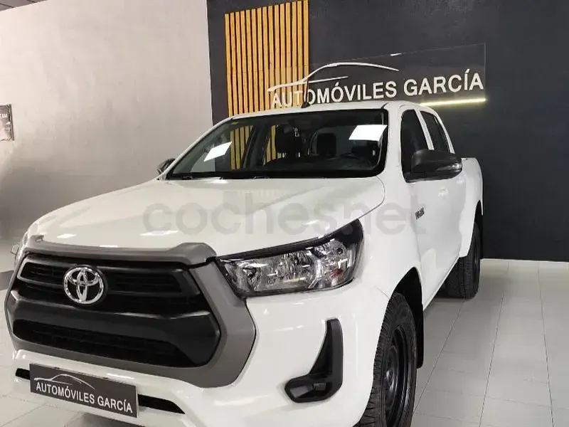 Usado Toyota HiLux Plus 150 CV (110 kW) 2022 Blanco Pickup/Camioneta