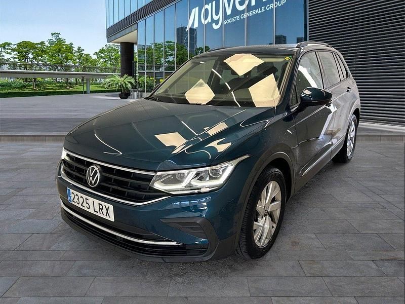 Azul Usado 2021 VW Tiguan Life SUV | 26.100 € (Precio justo) - Imagen 1/4