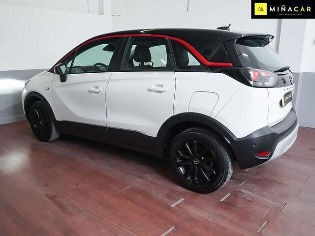 Usado Opel Crossland X GS Line 110 CV (80 kW) 2021 Blanco SUV
