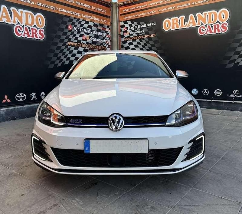 Usado VW Golf VII GTE 204 CV (150 kW) 2018 Blanco Utilitario