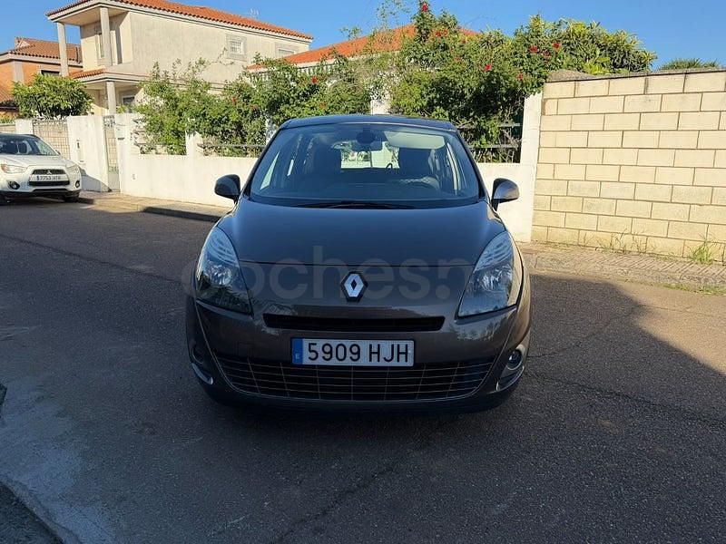 Usado Renault Grand Scénic III Business 110 CV (80 kW) 2012 Beige Monovolumen