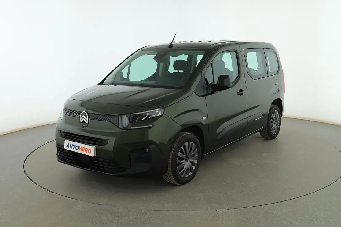 Begagnad Citroën Berlingo 102 HK (75 kW) 2025 Minibuss
