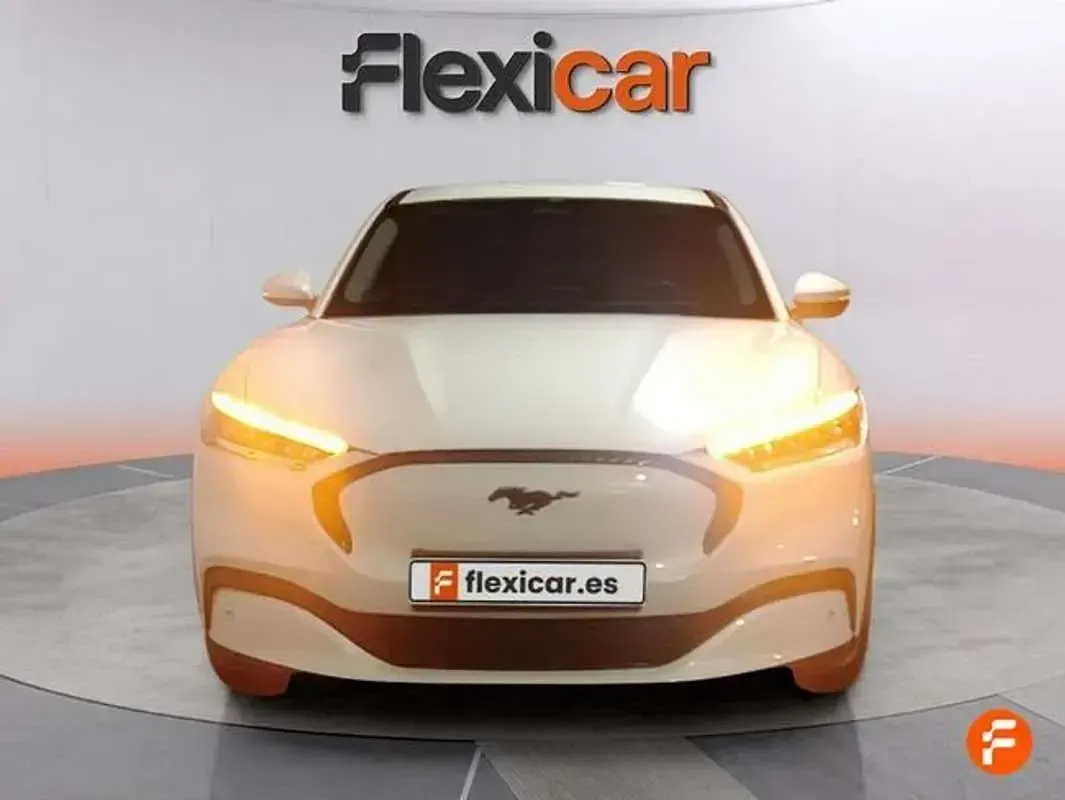 Usado Ford Mustang Mach-E 197 kW (269 CV) 2022 Blanco SUV