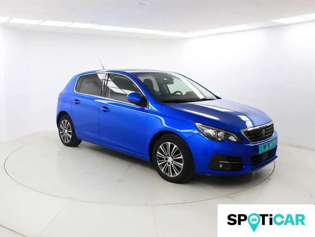 Usado Peugeot 308 Allure 110 CV (80 kW) 2021 Azul Utilitario