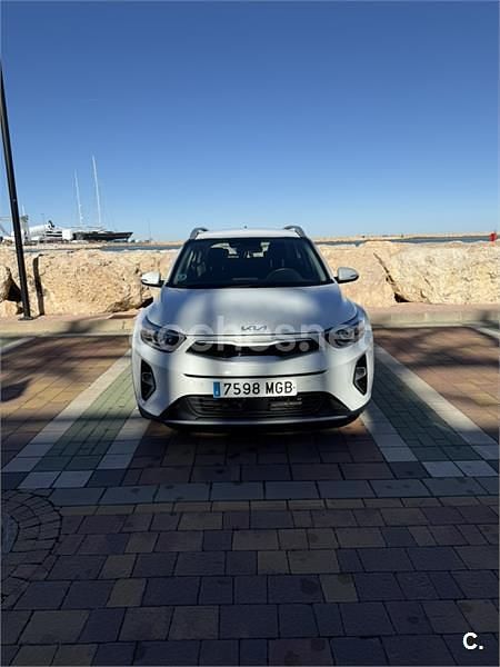 Blanco Usado 2023 Kia Stonic SUV | 17.990 € (Caro) - Imagen 1/4