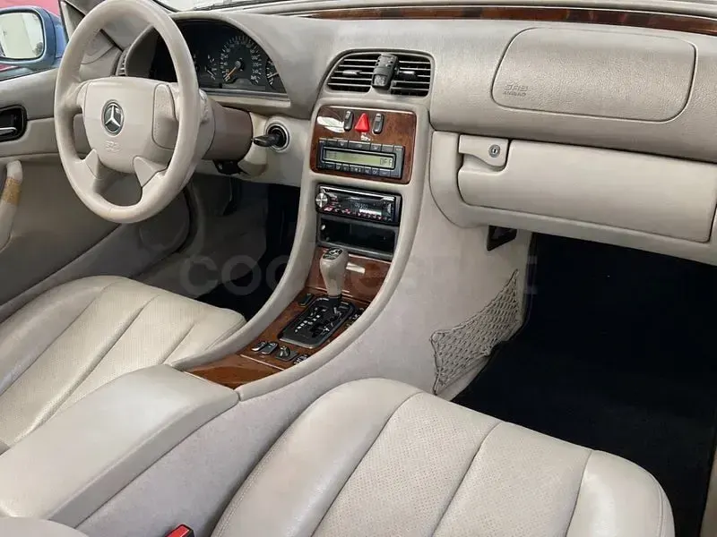 Usado Mercedes CLK320 Elegance 218 CV (160 kW) 1998 Azul Coupe