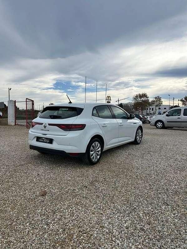 Usado Renault Mégane GrandTour Business 116 CV (85 kW) 2021 Blanco Familiar