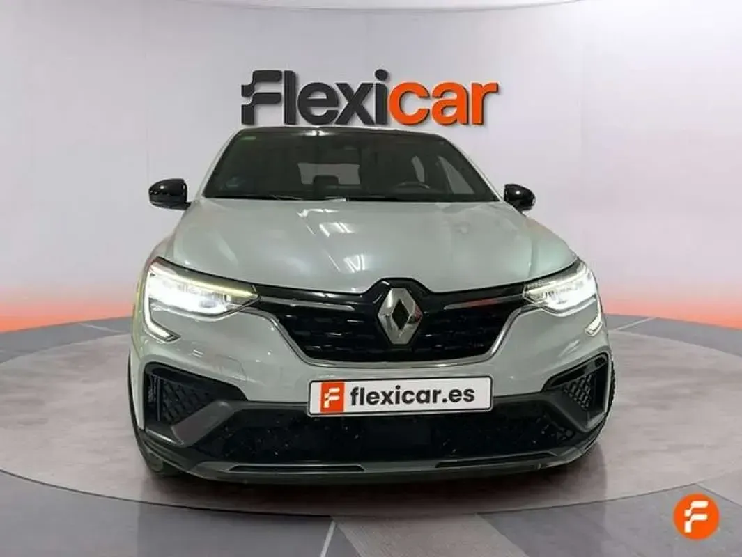Usado Renault Arkana 145 CV (106 kW) 2022 Blanco SUV