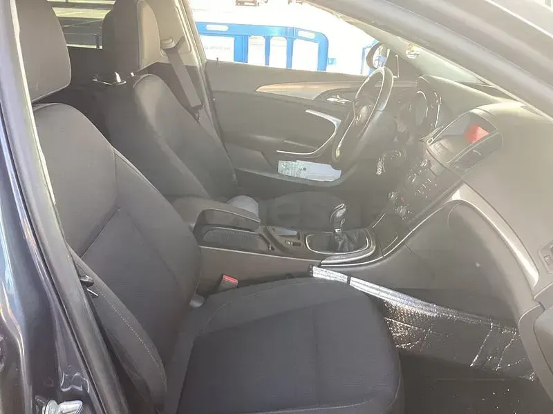 Usado Opel Insignia Edition 130 CV (95 kW) 2011 Azul Berlina