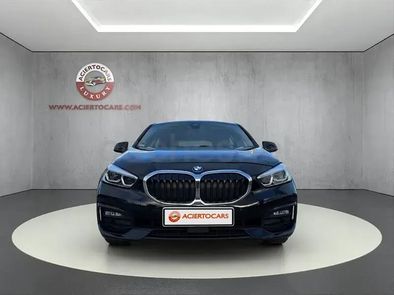 Usado BMW 118 150 CV (110 kW) 2020 Negro Berlina