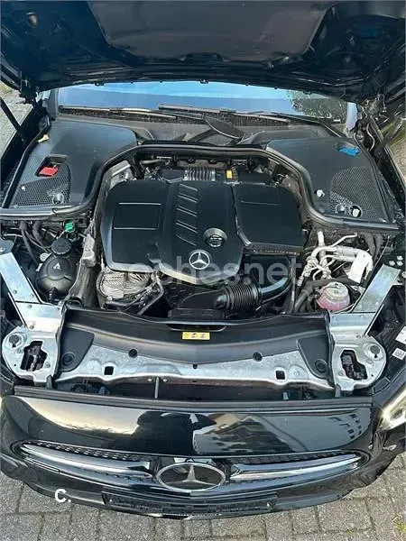 Usado Mercedes E300 306 CV (225 kW) 2022 Negro Berlina