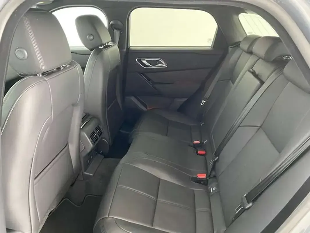 Usado Land Rover Range Rover Velar SE Dynamic 404 CV (297 kW) 2025 Gris SUV