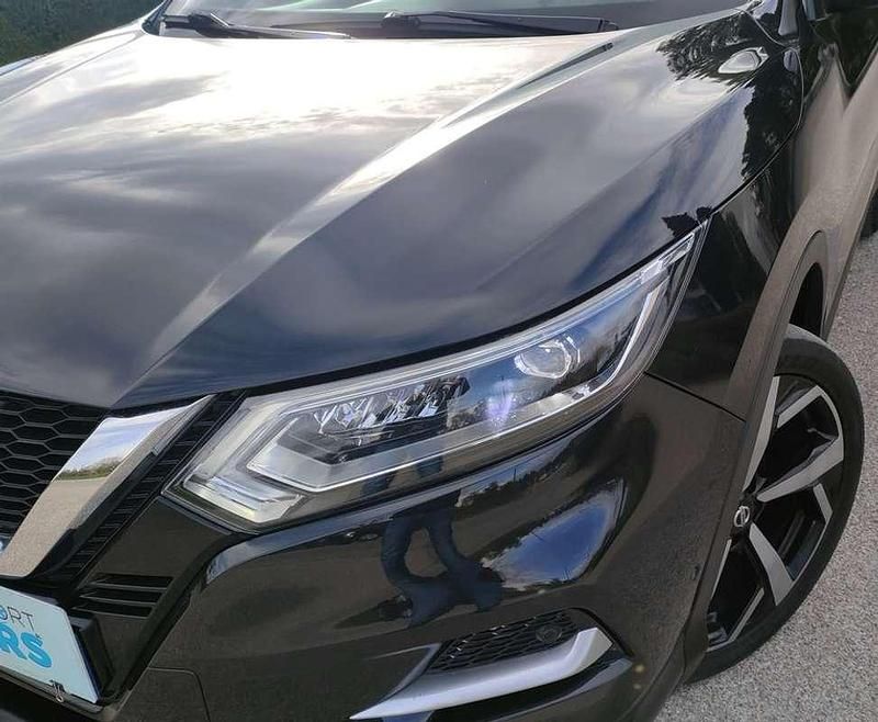 Usado Nissan Qashqai Tekna 130 CV (95 kW) 2018 Negro SUV