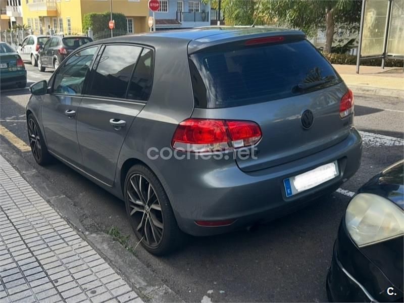 Usado VW Golf VI Advance 105 CV (77 kW) 2011 Gris / plata Utilitario