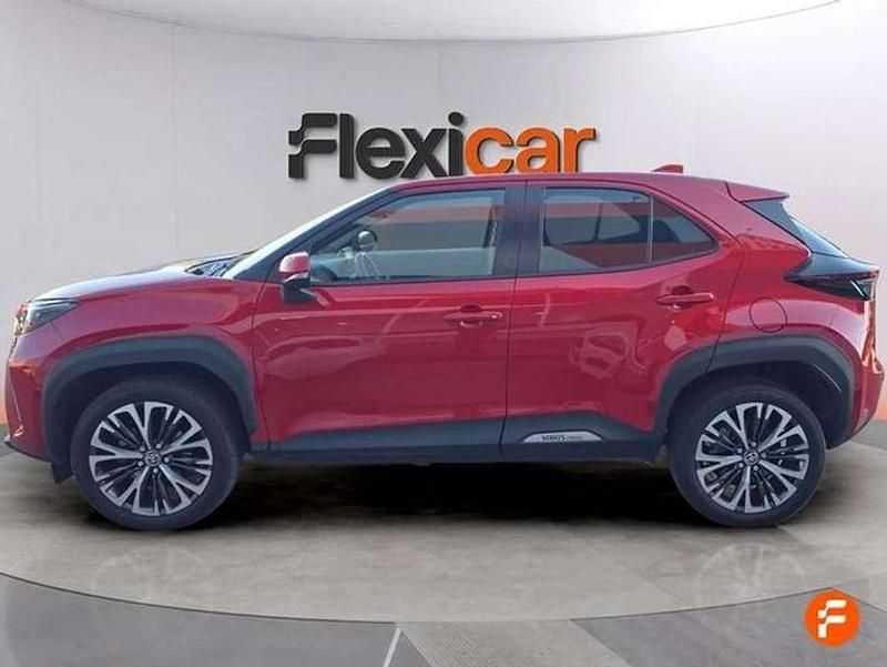 Usado Toyota Yaris Cross Active 116 CV (85 kW) 2023 Burdeos SUV