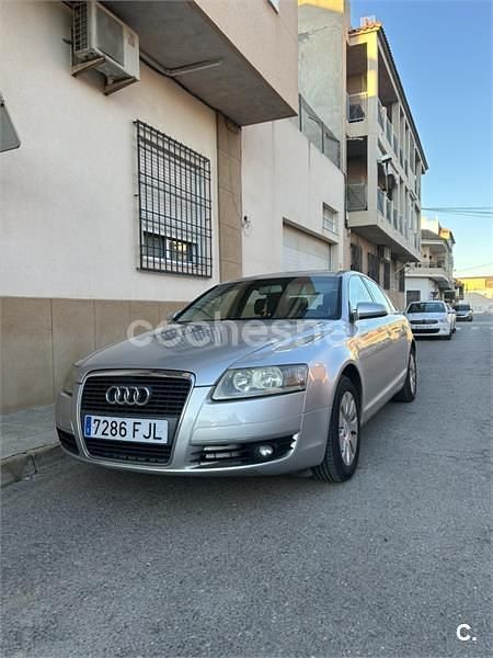 Usado Audi A6 140 CV (102 kW) 2006 Gris / plata Berlina
