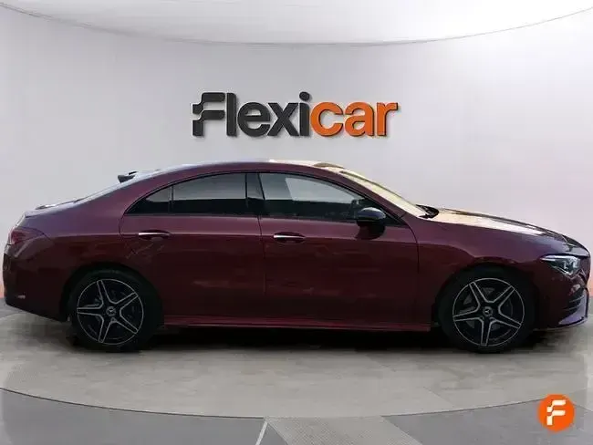 Usado Mercedes CLA200 163 CV (119 kW) 2025 Rojo Berlina