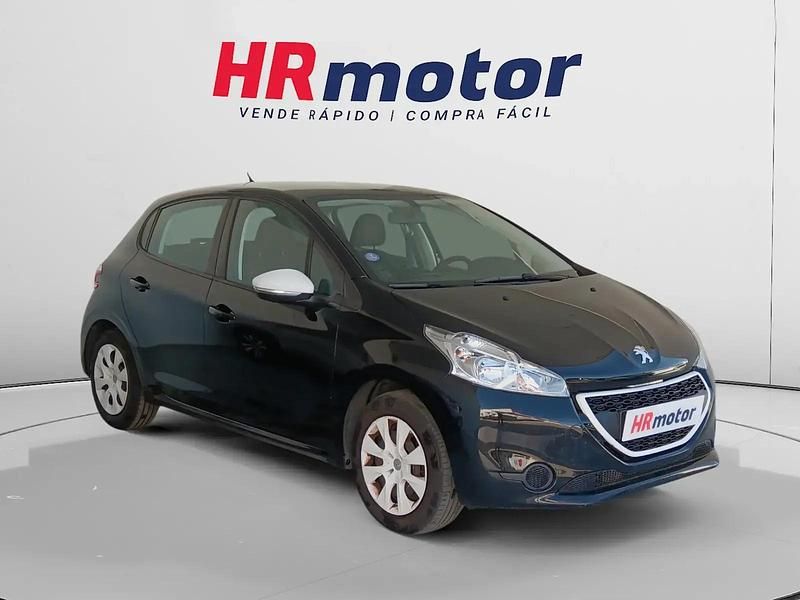 Negro Usado 2015 Peugeot 208 Utilitario | 6390 € (Precio justo) - Imagen 1/4