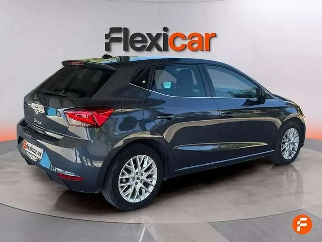 Usado Seat Ibiza XCELLENCE 116 CV (85 kW) 2026 Gris Utilitario
