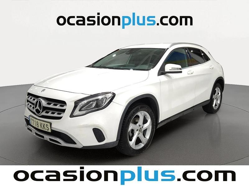 Usado Mercedes GLA220 177 CV (130 kW) 2018 Blanco SUV