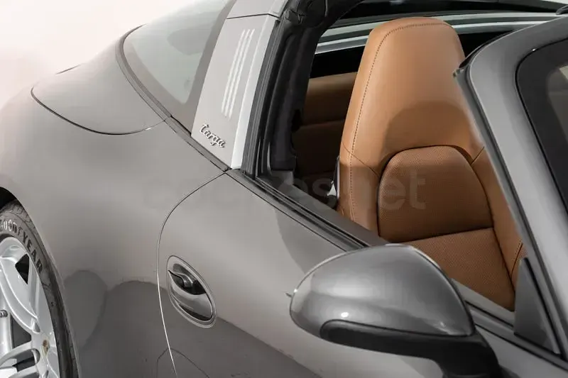 Usado Porsche 911 Targa 4 370 CV (272 kW) 2015 Gris / plata Descapotable