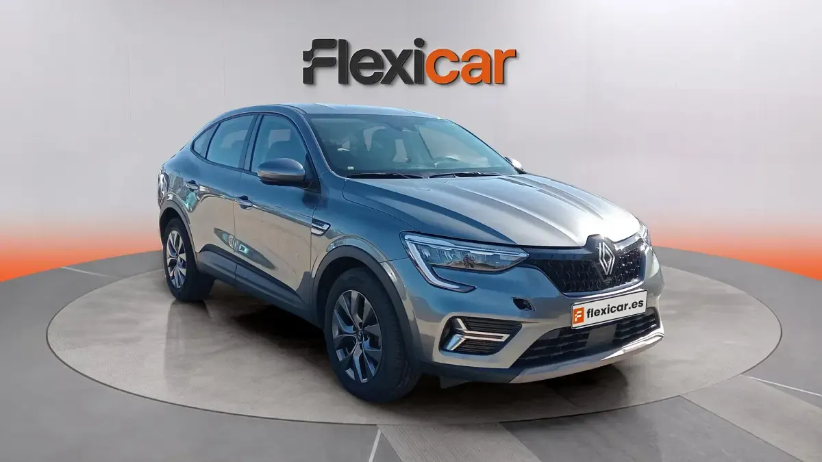 Usado Renault Arkana Evolution 140 CV (102 kW) 2024 Gris SUV