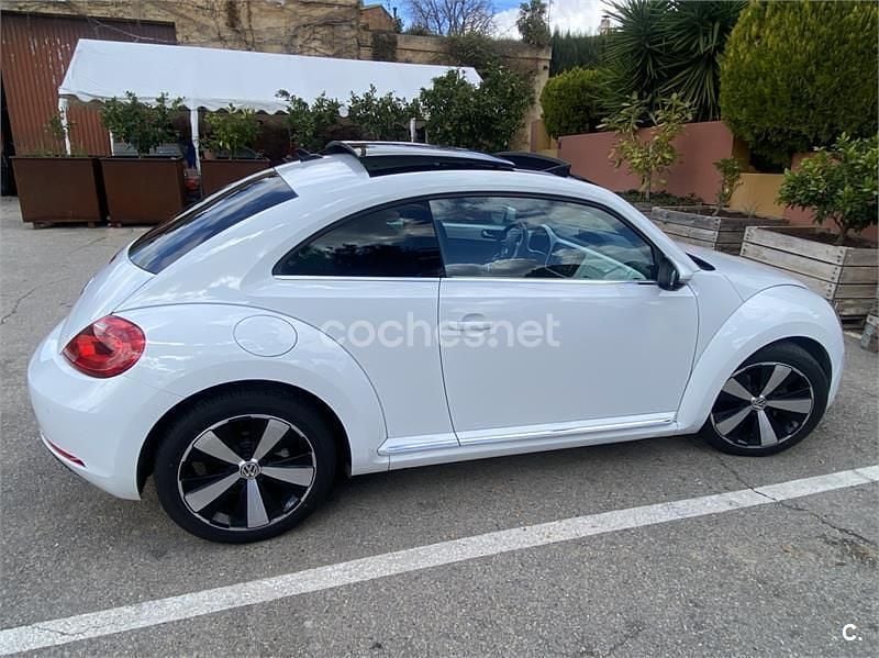 Usado VW Beetle Design 150 CV (110 kW) 2015 Blanco Utilitario